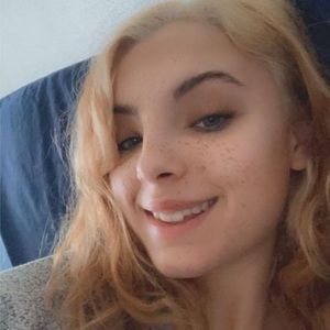 Meet your Posher, Alix